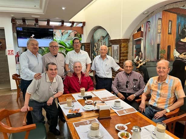 Reunión de exalumnos de la Escuela Náutica Mercante