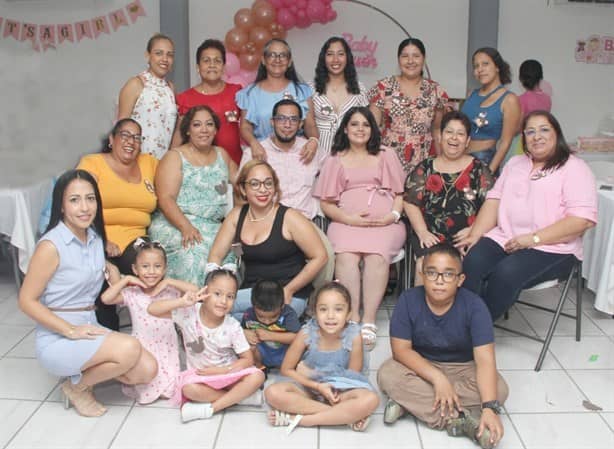 Arianna Maza Fernández protagoniza ameno baby shower