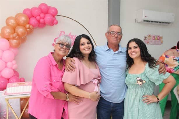 Arianna Maza Fernández protagoniza ameno baby shower