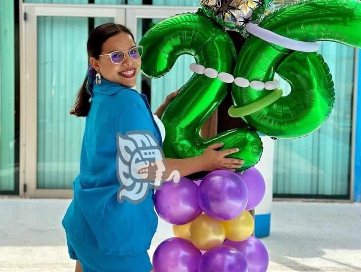 Karla López, en su fantástica fiesta de 26 años