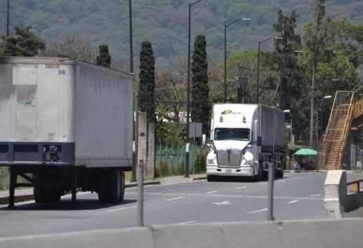 Bandas criminales asaltan y roban a camioneros en el tramo Alchichica- Perote
