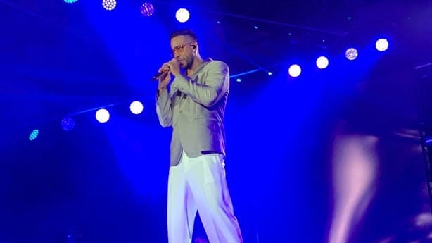 Romeo Santos, el “Rey de la Bachata” causa euforia entre los veracruzanos con su concierto en el WTC