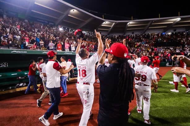 El Águila logra histórica remontada a Pericos y avanza en playoffs