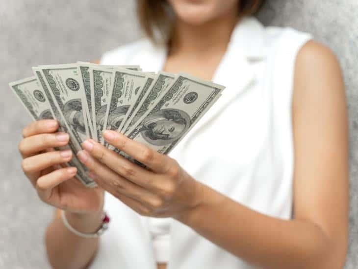 Sábado con ganancias para el peso frente al dólar