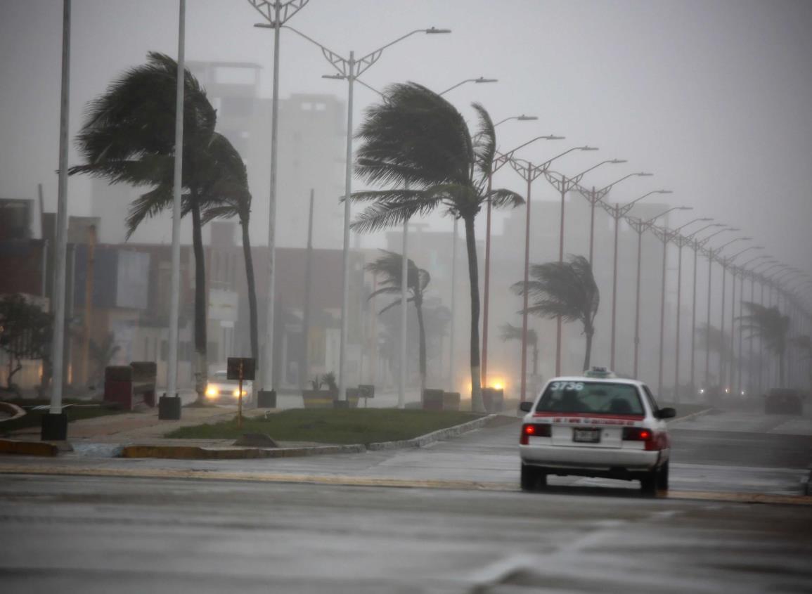 Hilary trae fuertes lluvias ¿afectará a Veracruz?