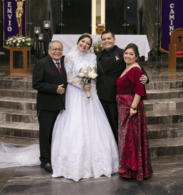 Roberto Agustín Torres Valerio y Blanca Vanessa Martínez Cazarín unen sus vidas