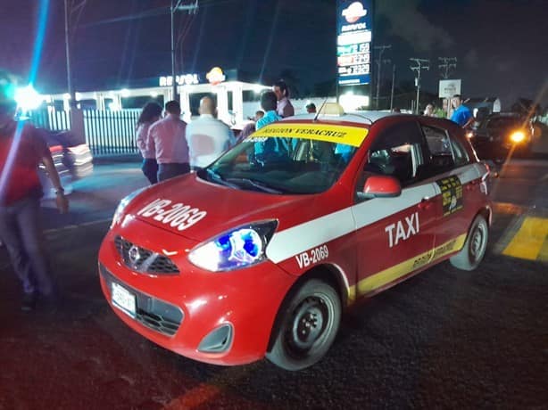 Taxista atropella a madre e hija en carretera Veracruz-El Tejar