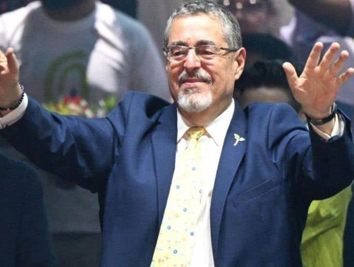Celebra AMLO victoria de Bernardo Arévalo en Guatemala