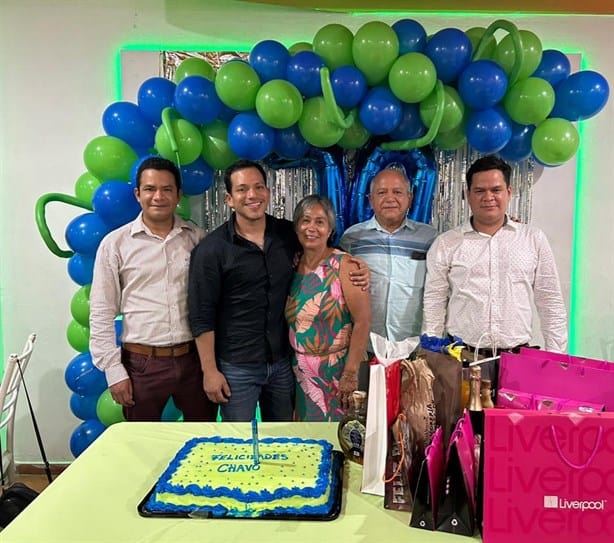 Isauro Ramos Moreno es celebrado por sus 70 años de feliz vida