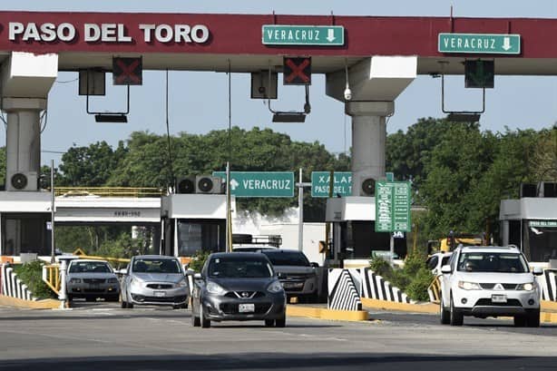 Caos y filas de 7 kilómetros en caseta Paso del Toro