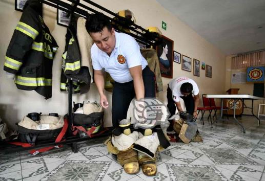 Bomberos de Xalapa esperan reglamento para recibir recursos de Ayuntamiento (+Video)