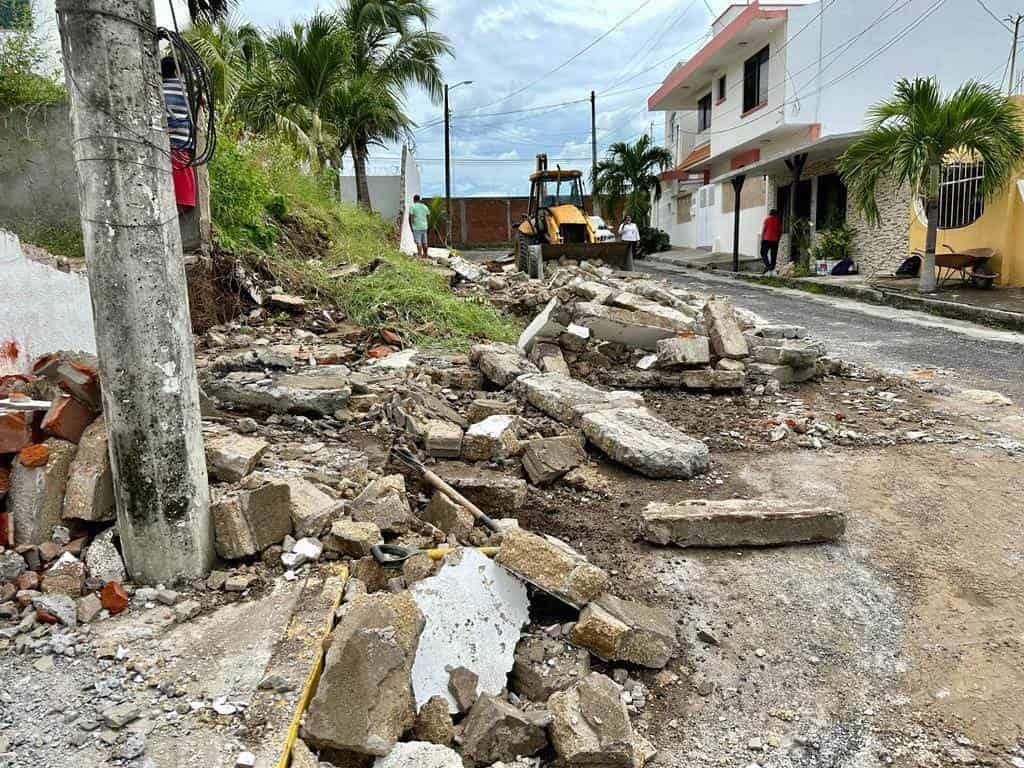 Rayo tira barda de casa en Boca del Río | VIDEO