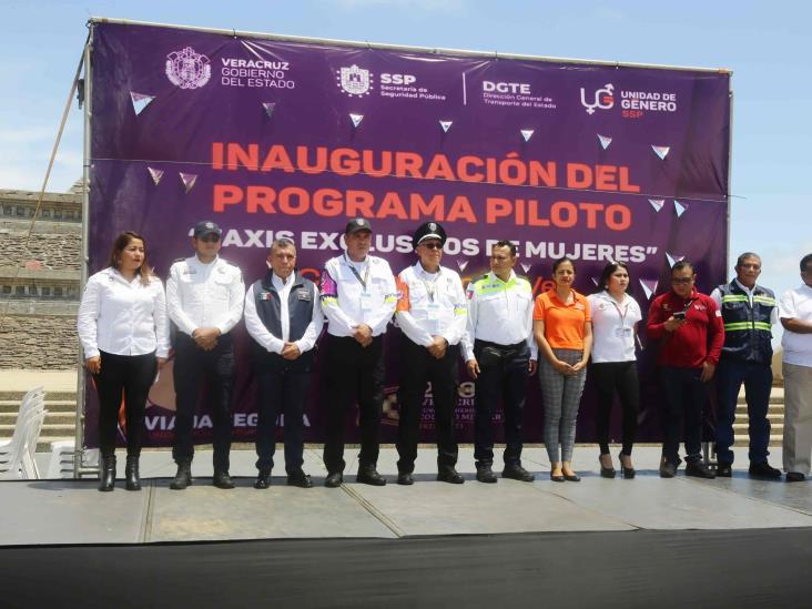 Taxis exclusivos de mujeres en Coatzacoalcos: arranca programa piloto; así puedes distinguirlos l FOTOS