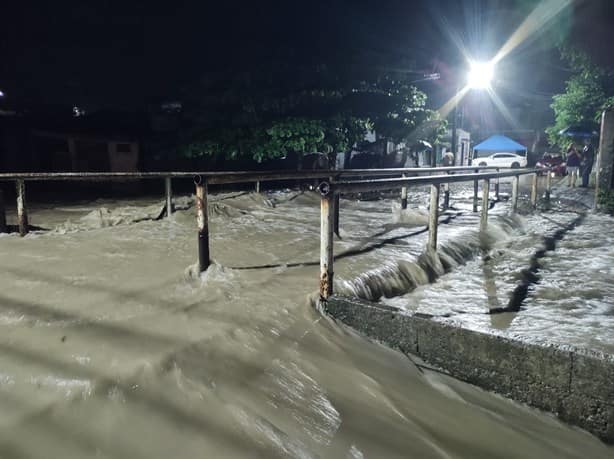 Arroyo Nexmegata causó inundaciones en hogares de Villa Cuichapa l VIDEO