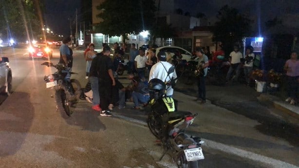 Muere motociclista al pasar un tope y pegarse con un poste en avenida J.B. Lobos | VIDEO