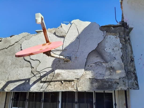 Se derrumba parte de una vivienda en la colonia Centro de Veracruz