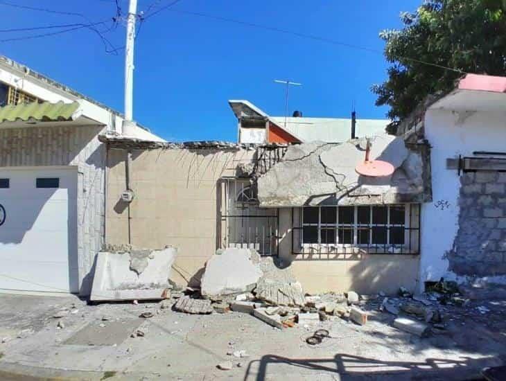 Se derrumba parte de una vivienda en la colonia Centro de Veracruz