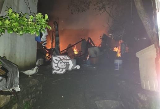 Explota cilindro de Gas LP al interior de vivienda en Orizaba
