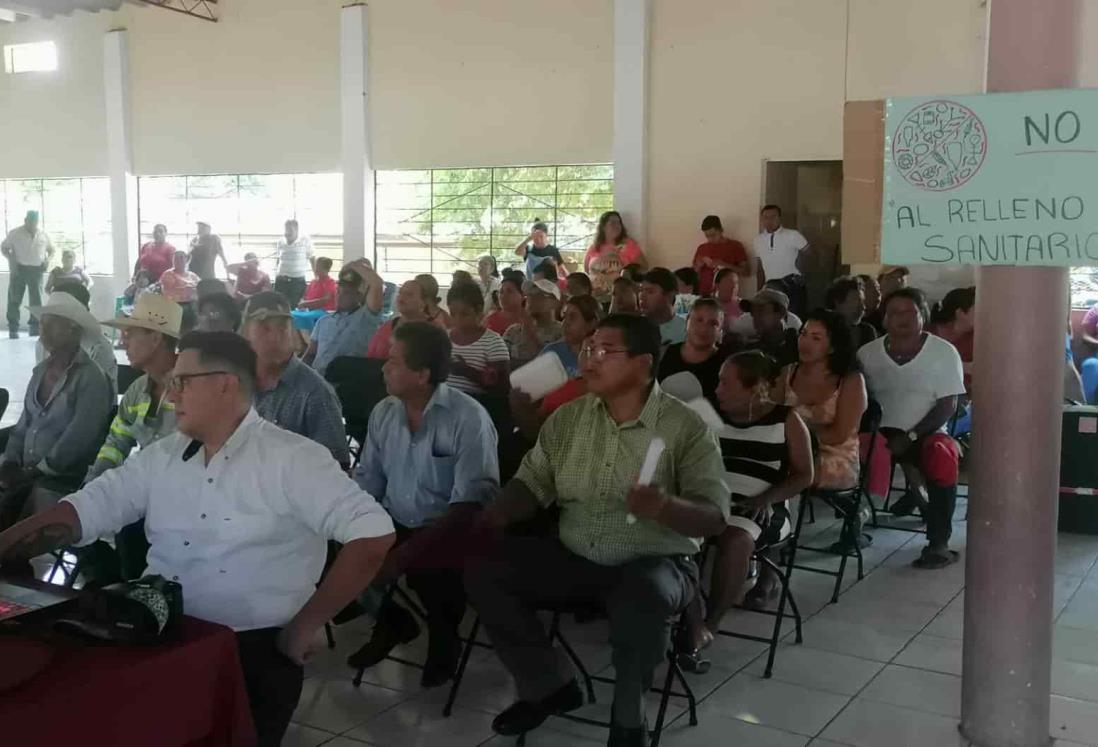 Alcalde de Paso de Ovejas deja plantados a pobladores de Palmeritos