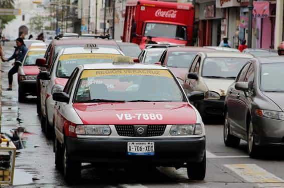 Si tu taxi es modelo 2013, podrías perder derecho a circular en Veracruz