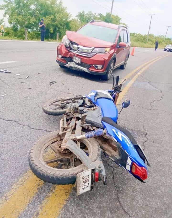 Choca moto y camioneta en Rinconada