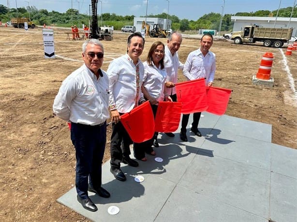 Dan inicio a la obra de la Planta de Catalizadores en Boca del Río