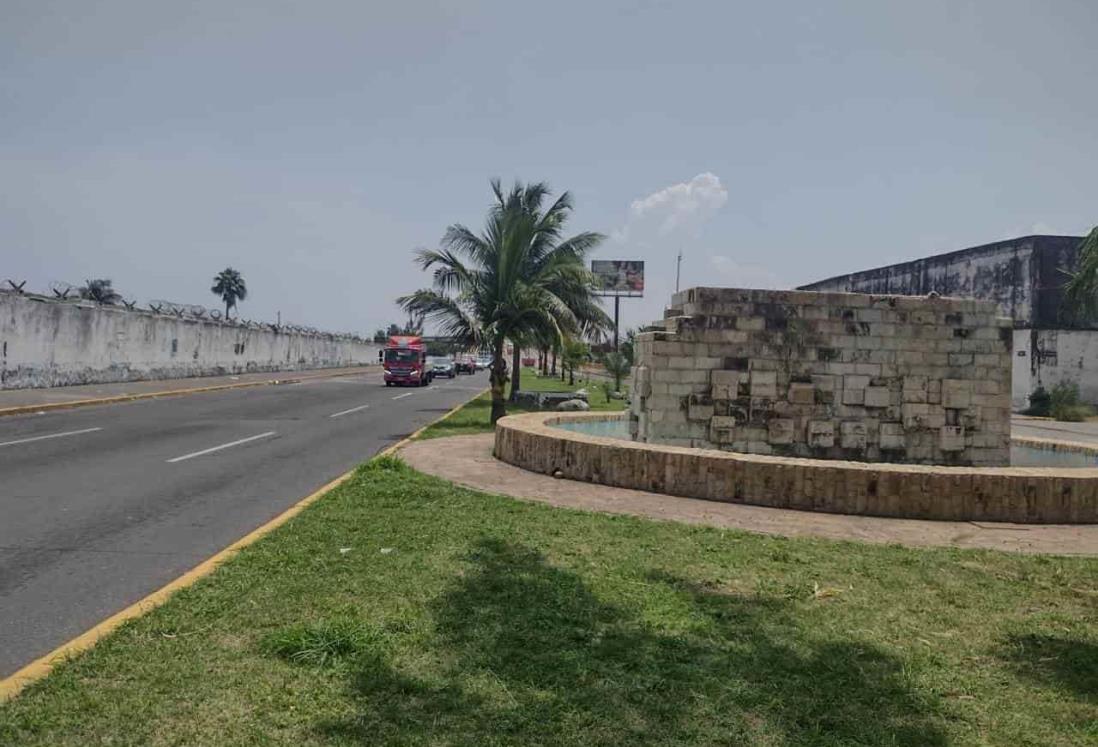 Fuente de Niños Pescadores en Veracruz: sin agua y sin las estatuas de los niños