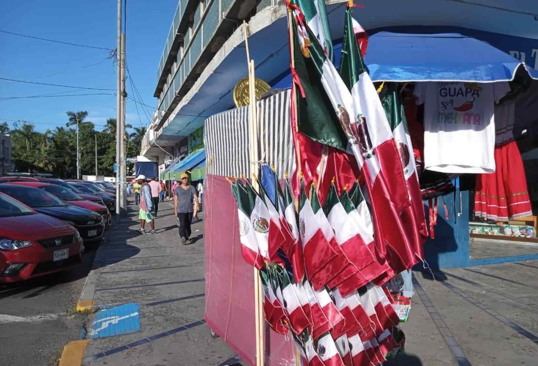 A la baja venta de adornos patrios en la ciudad de Veracruz