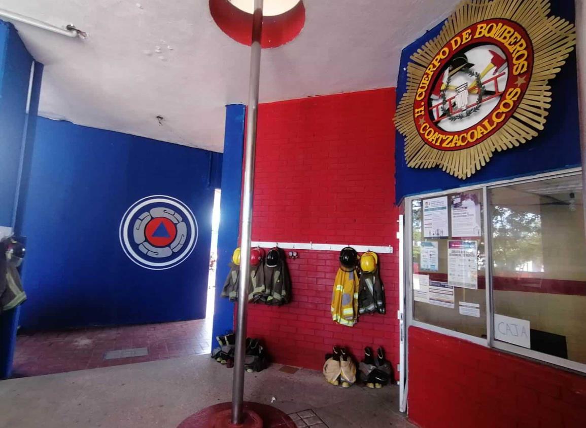 Protección Civil y Bomberos atienden fuga de gas en la colonia Puerto México
