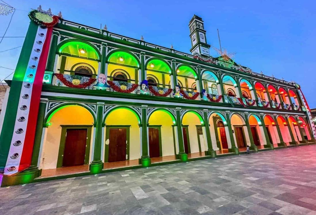 Alvarado listo para dar el Grito de Independencia