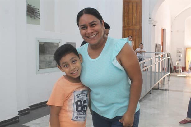 El IVEC y los Halcones Rojos de Veracruz efectúan tarde de deporte y lectura con jóvenes y niños