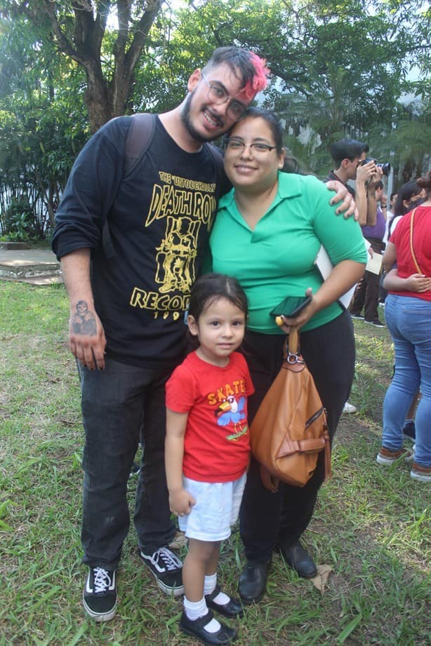 El IVEC y los Halcones Rojos de Veracruz efectúan tarde de deporte y lectura con jóvenes y niños