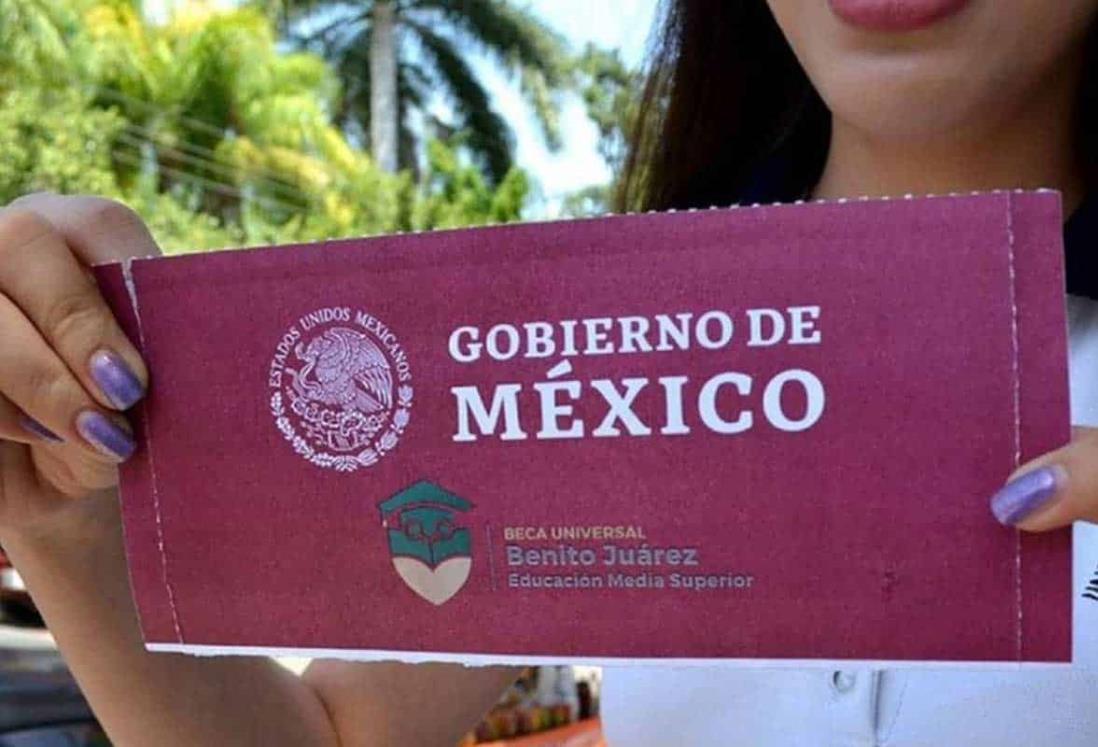 Anuncian convocatoria para las becas Benito Juárez en Veracruz