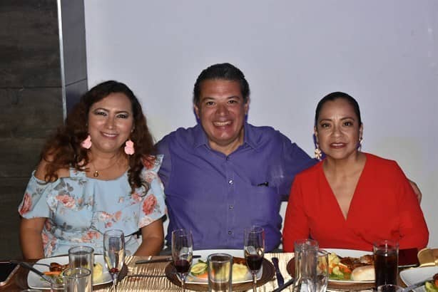 Charito Sánchez Zúñiga cumple 55 años de feliz existencia