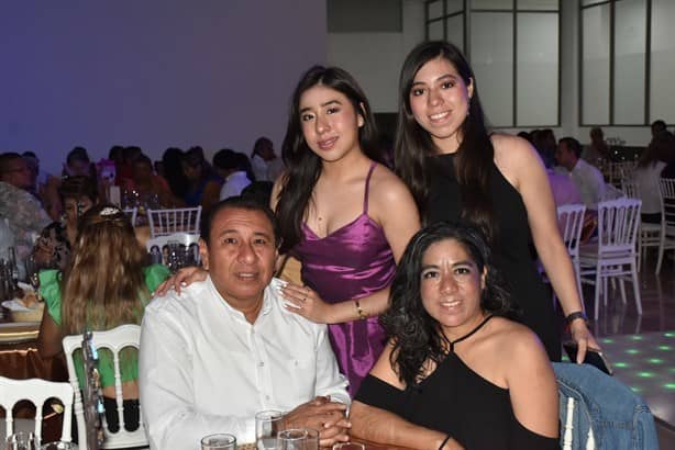 Charito Sánchez Zúñiga cumple 55 años de feliz existencia