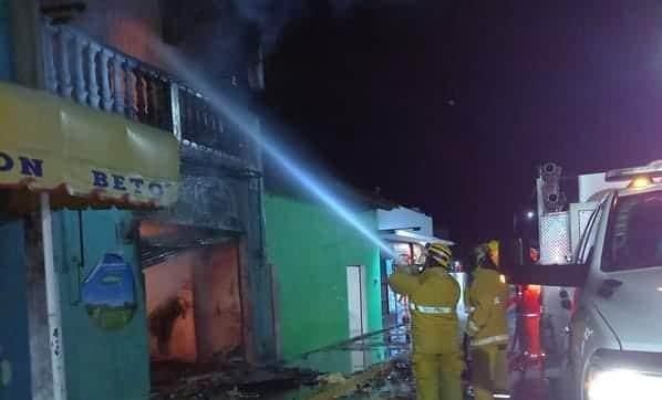 Se incendia agroveterinaria en Tlacotalpan