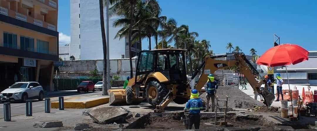 Cierran el bulevar Ávila Camacho en Veracruz por reparaciones de Grupo MAS