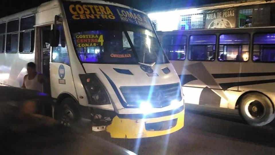 Civil es atropellado por un urbano en Lomas 3 de Río Medio