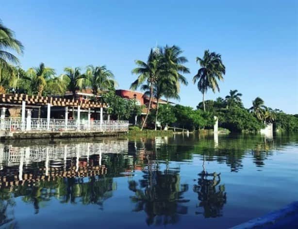 Este es el fraccionamiento de Boca del Río que sus avenidas solo las puedes recorrer en yate