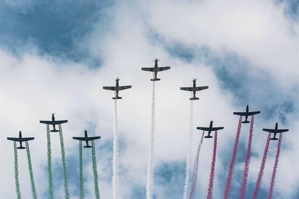 Preside AMLO desfile militar por 213 aniversario del inicio de la Independencia de México