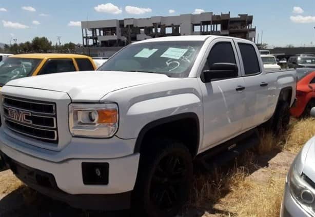 Subastarán casas y autos baratos en Los Pinos