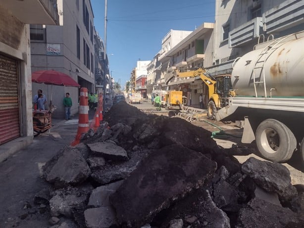 Cierran calles en el Centro Histórico de Veracruz por obras de reparación