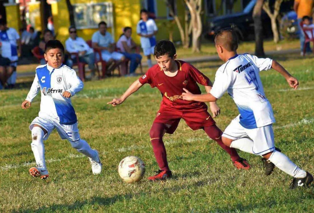 Alistan Súper Liga de futbol en el Puerto