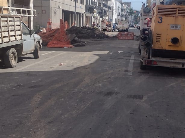 Por segundo día, cierran calles en el Centro Histórico de Veracruz por obras de reparación