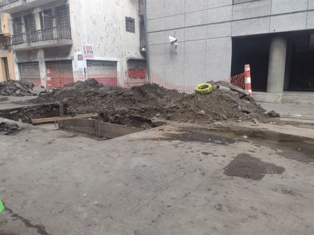 Por segundo día, cierran calles en el Centro Histórico de Veracruz por obras de reparación