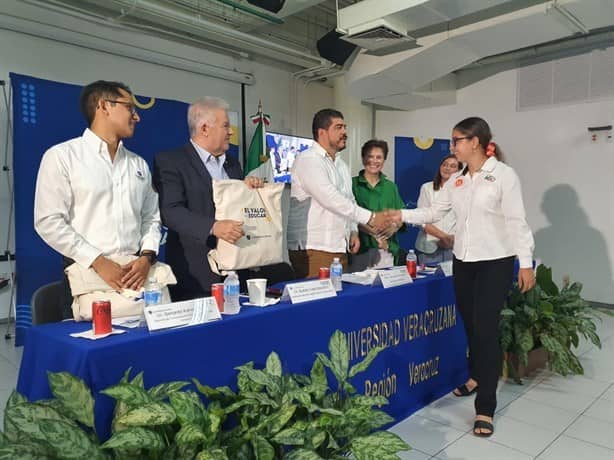 Constellation Brands otorga 500 becas a estudiantes de Veracruz