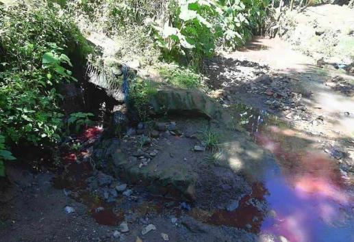 ¿Qué ocurre en Jilotepec? Hasta sangre sale de las alcantarillas