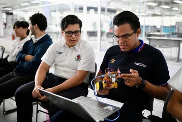 Realizan pelea de robots, en Veracruz | VIDEO