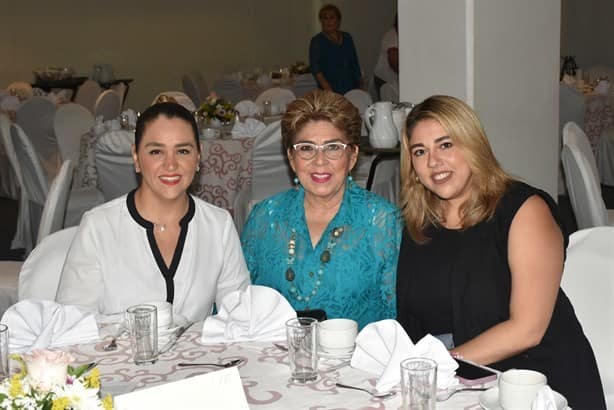 Damas Vicentinas de Veracruz realizan desayuno anual