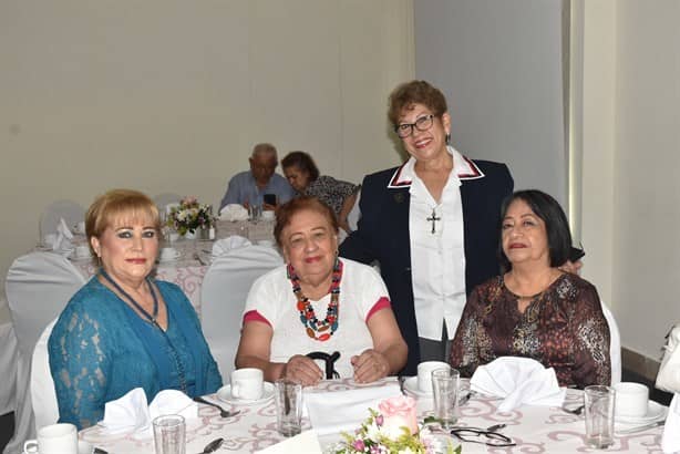 Damas Vicentinas de Veracruz realizan desayuno anual